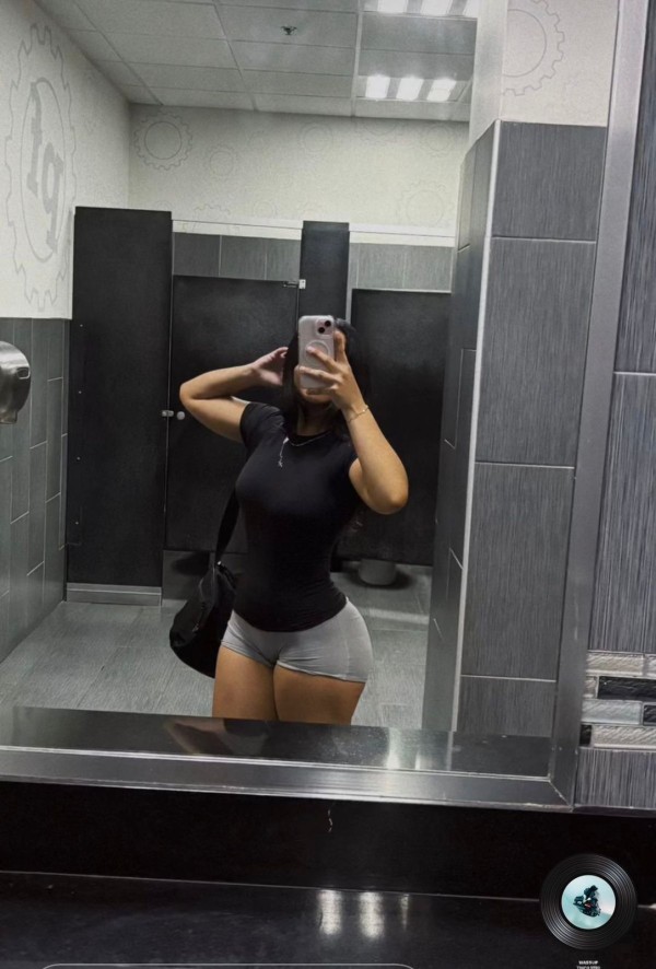 GABY 23 años, MIRADA QUE TE ENCIENDE Y TE PROVOCA…