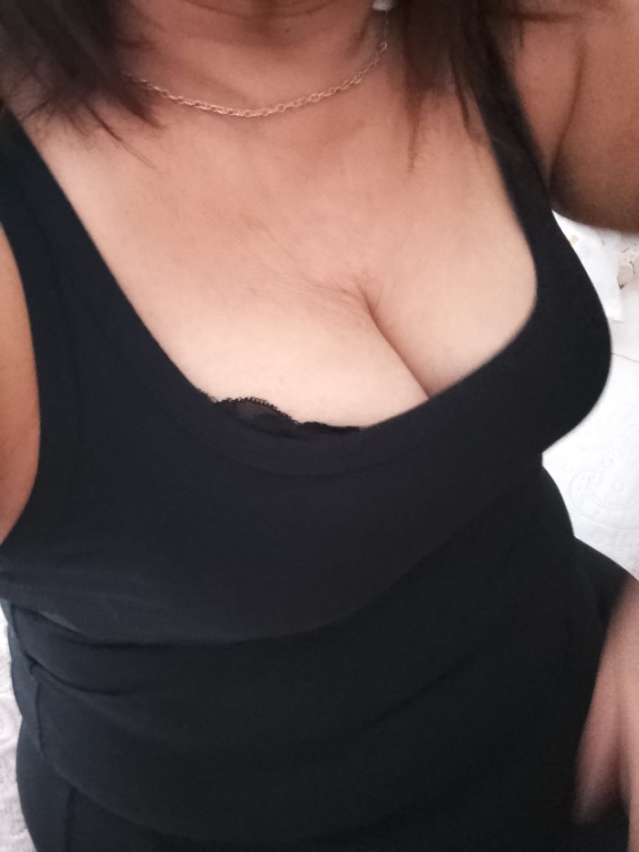 NOVEDAD ELENA MADURITA MORBOSA… CARIÑOSA