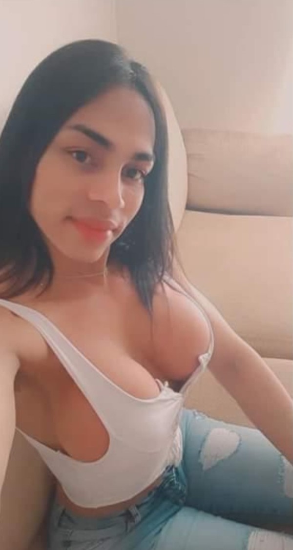 Espectacular Latina TRANS fogosa y lujuria dotación XXL total ven