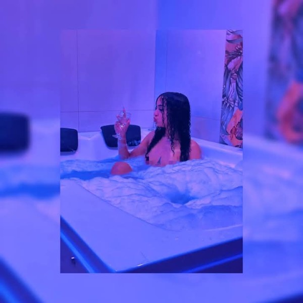 Latinas con ganas de fiesta! Casita discreta / Salidas 24H