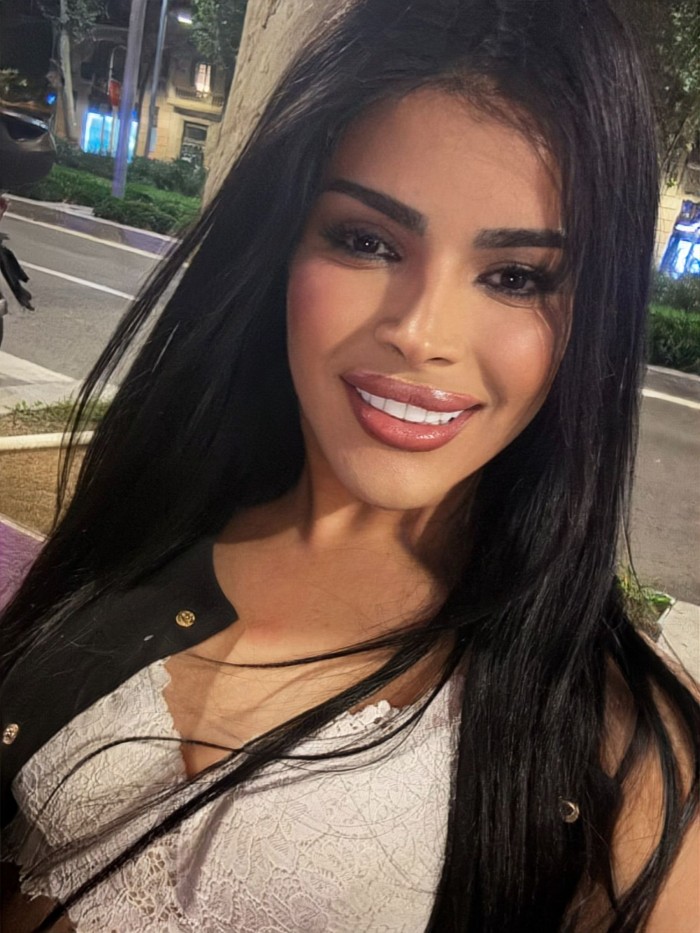 SEXY PERVERSA TRANS FOGOSA LATINA FIESTERA CAÑERA UNICA NOVEDAD VIP