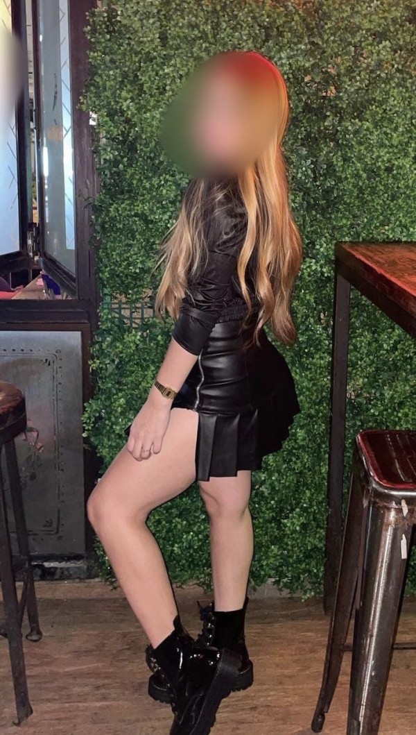 NOVEDAD ESPAÑOLA CALIENTE CON GANAS DE UNA BUENA FOLLADA.. MILLADOIRO