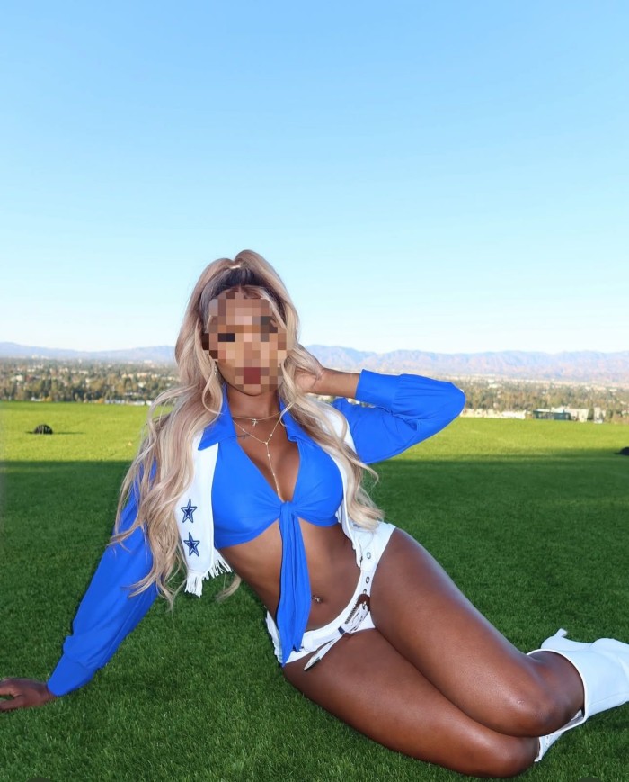 Morena sexy y caliente