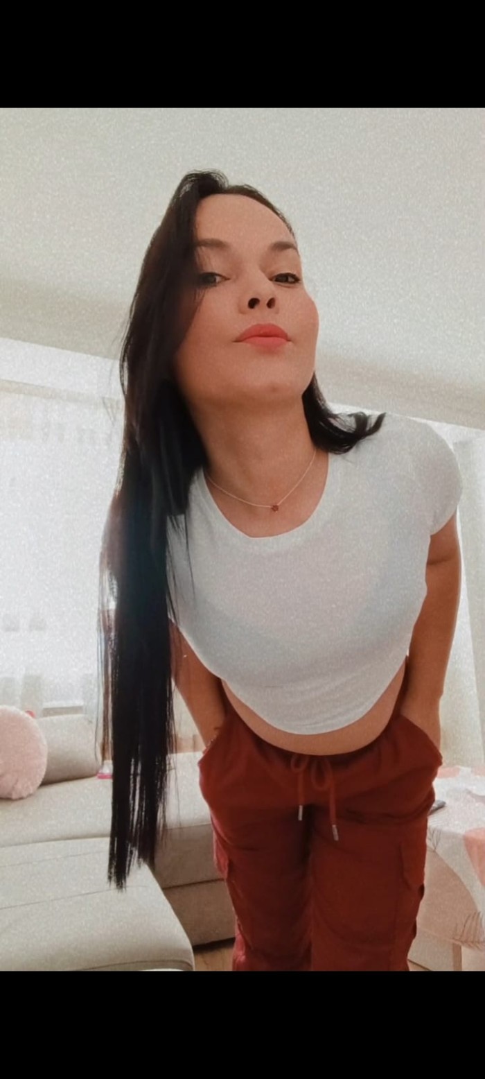 PACK DE HORAS!! FIESTERA Y JUGUETONA