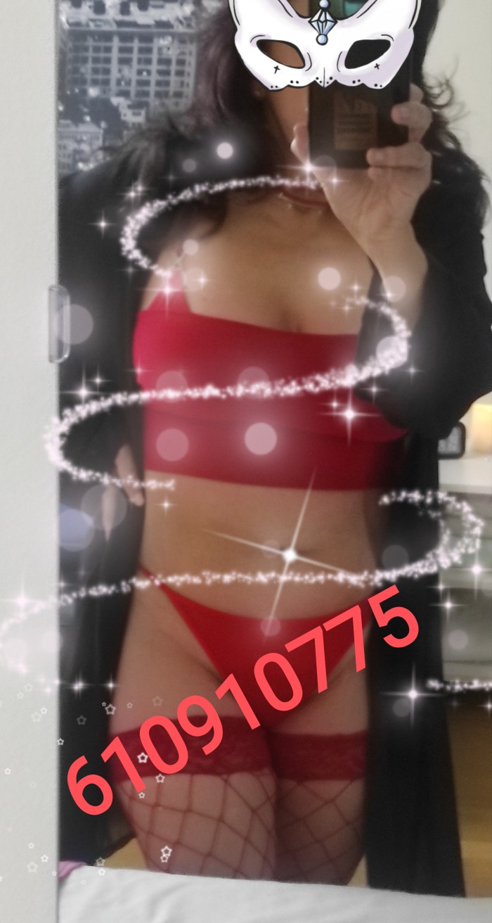 ESPAÑOLA MADURITA ATRACTIVA. EXPERTA EN MASAJEX