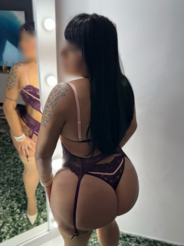 RICA CHICA CURVY LATINA EN JEREZ DE LA FRONTERA 24 H