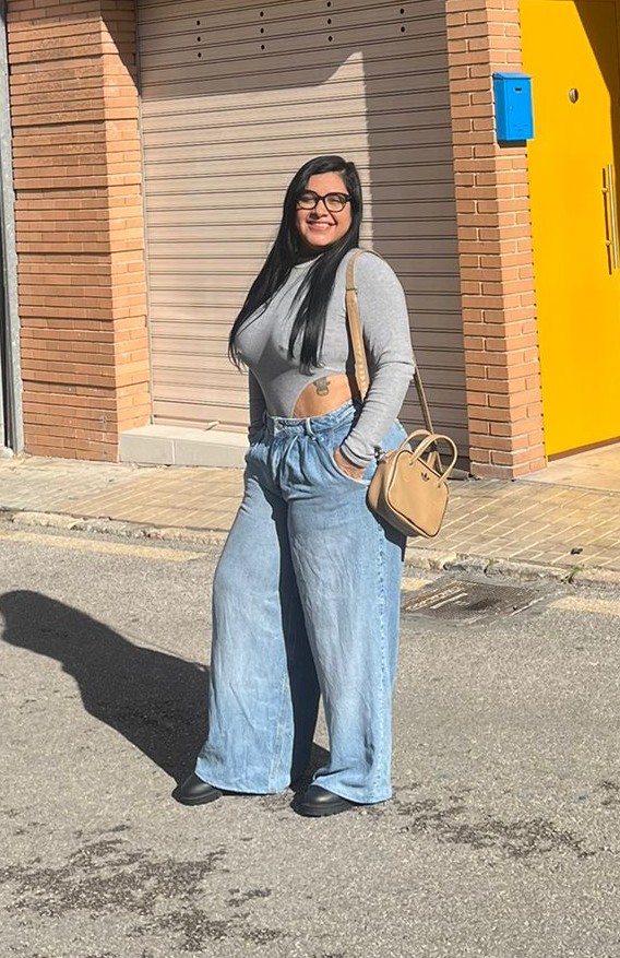 RICA CHICA CURVY LATINA EN JEREZ DE LA FRONTERA 24 H