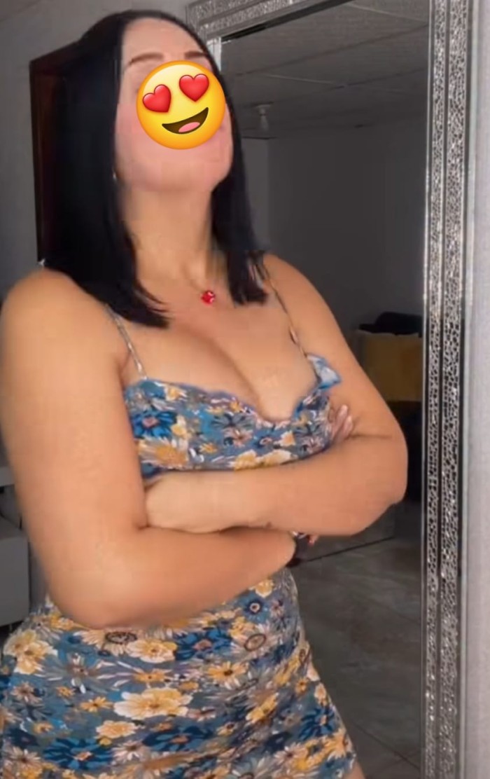 Madurez latina, mirada intensa y presencia real