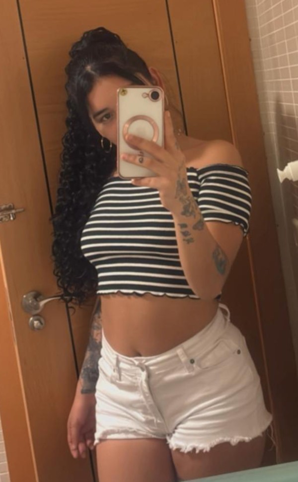 EN VERA PUEBLO – VENEZOLANA DE LUJO JOVENCITA