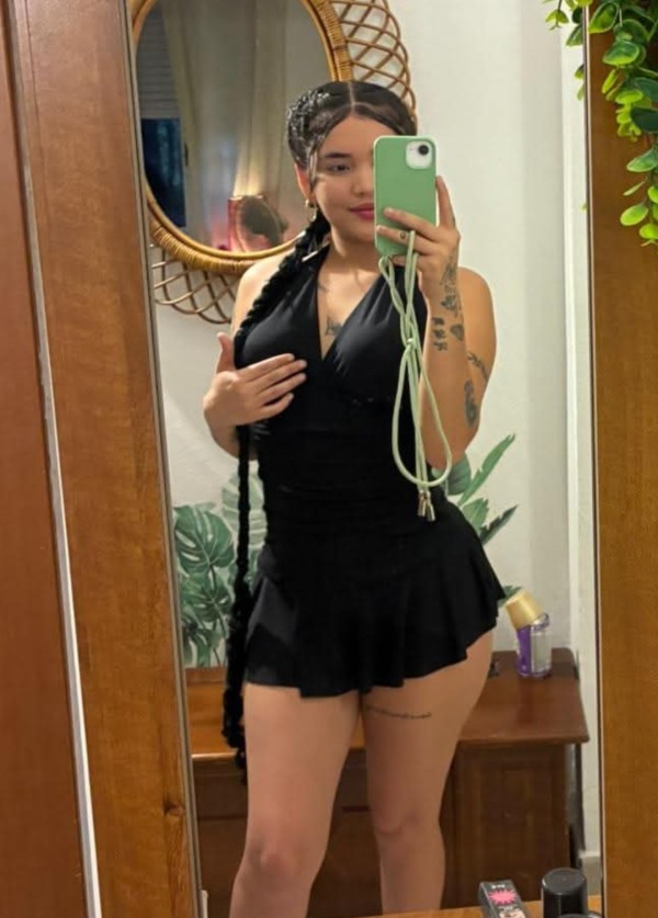EN VERA PUEBLO – VENEZOLANA DE LUJO JOVENCITA
