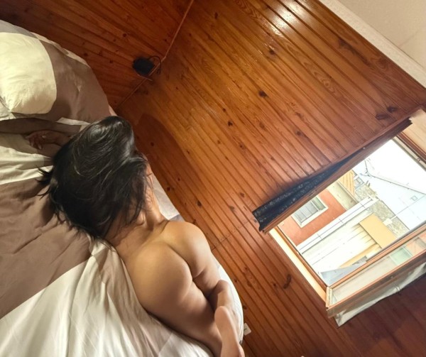 PROVOCATIVA IMPLICADA ARDIENTE LUJURIOSA CACHONDA