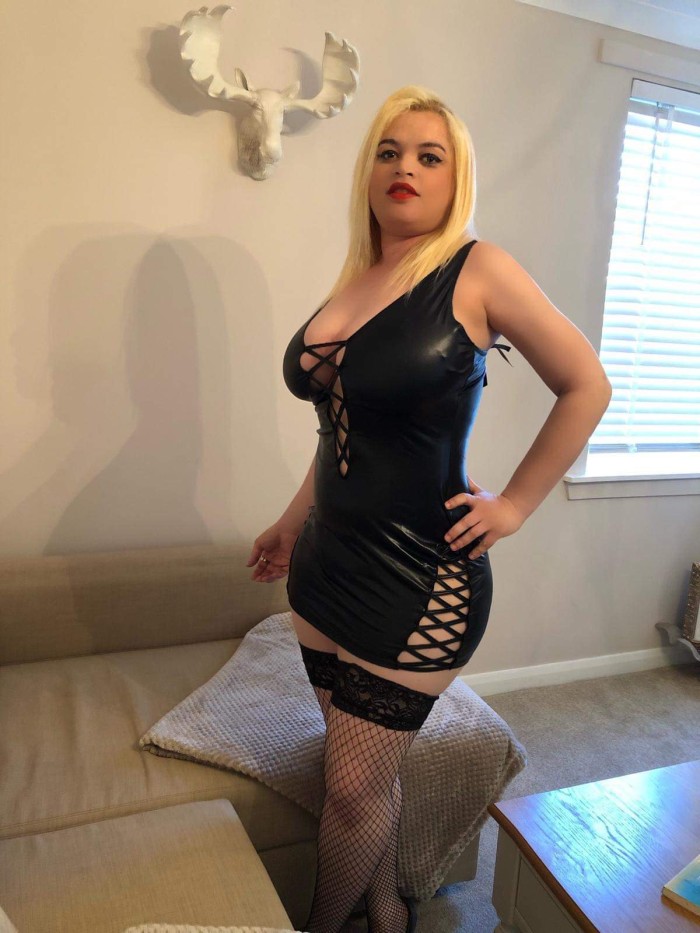 FISTERRA GARGANTA PROFUNDA 30€ SUPER TETAS XXL