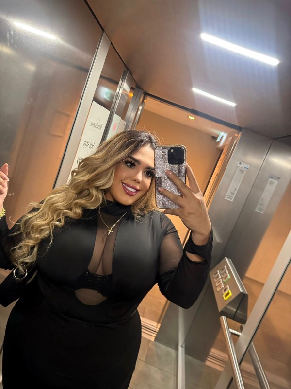 Diosa de la fiesta mejor trato que buscaba