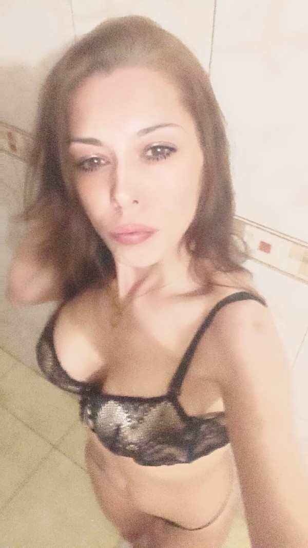 IRIS caliente ven a visistarme 100% FOTOS SIN ENGAÑOS