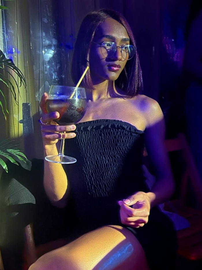 MORENA CALIENTE Y SUMISA!!!