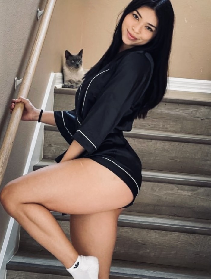 24/7 PARTY GIRL – WE ONLY VISIT YOUR ADDRESS. WE D