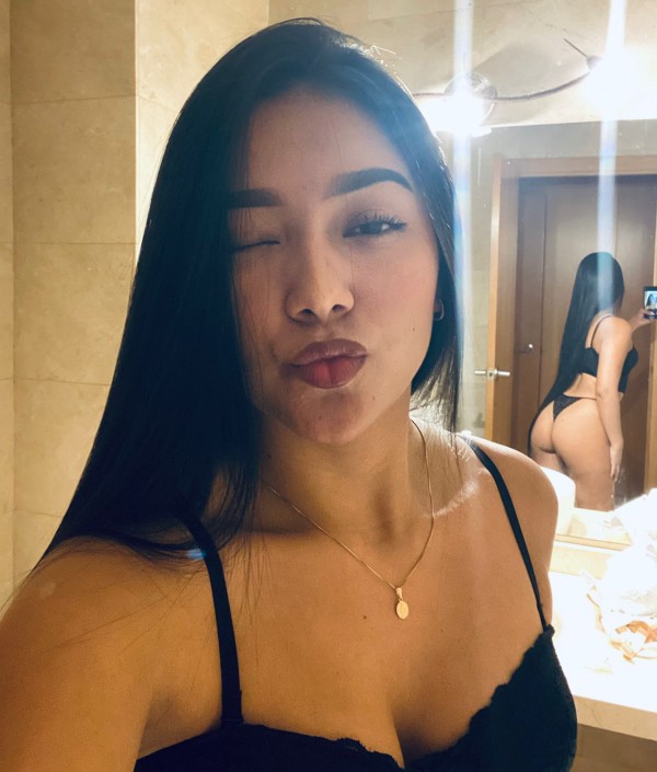 LAURA Una dulzura que quema