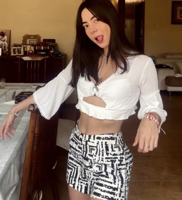 LLEGO TU NOVIA PARA COMPLACERTE EN Santiago de Compostela