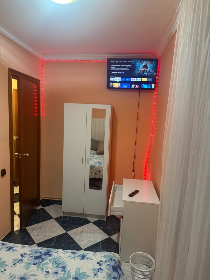 Alquiler de habitación disponible en llefia
