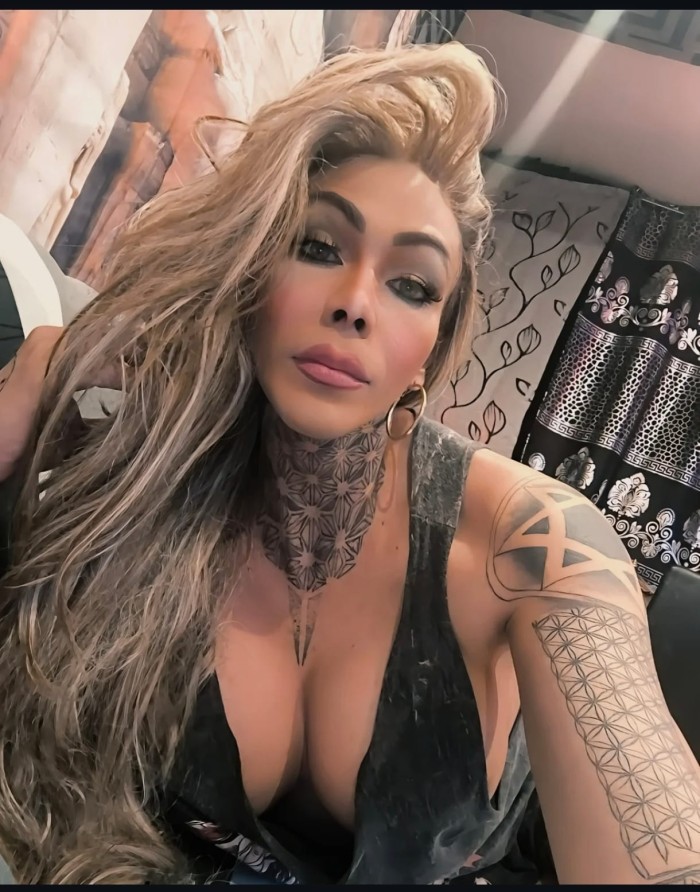 QUIERO UNA CITA BIEN CALIENTE EN LA MACARENA