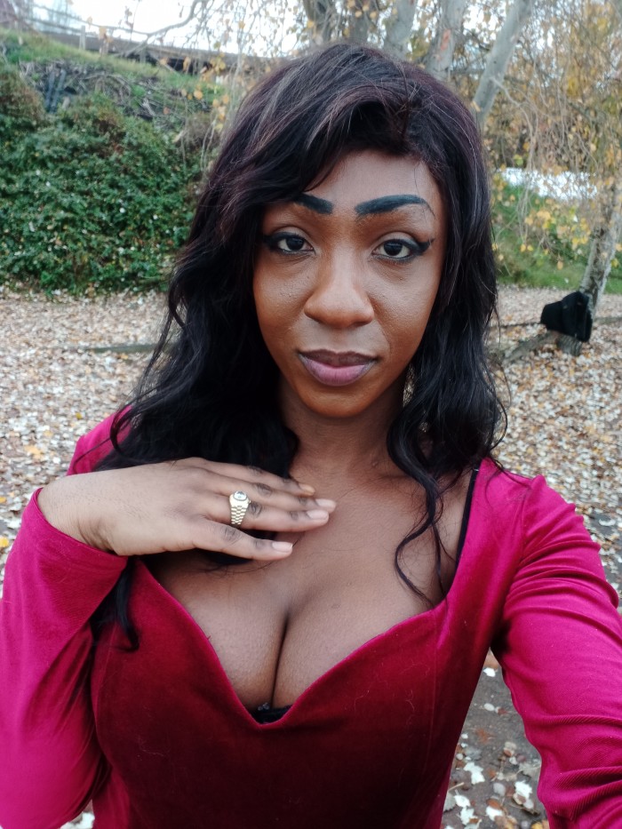 Ola soy gleicy una trans muy wapa