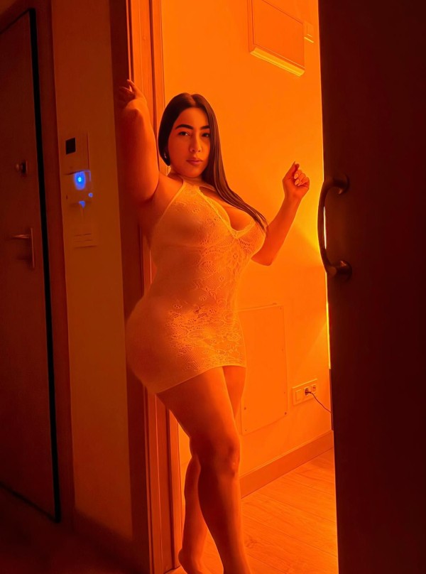 HERMOSA COLOMBIANA ROSTRO ANGELICAL VICIOSA A TOPE