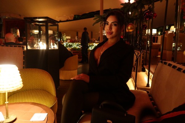 663462297 Ana REINA DE TUS TRAVESURAS AMOR