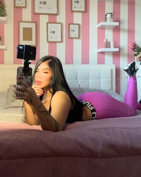 HÜBSCHE UND SINNLICHE ESCORT IN MALLORCA – HEISS UND LEIDENSCHAFTLICH. 24H