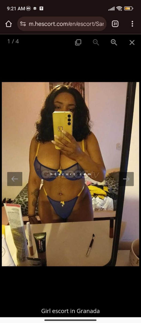 Sara EN EL PLACER COMPLACIENTE A TOPE