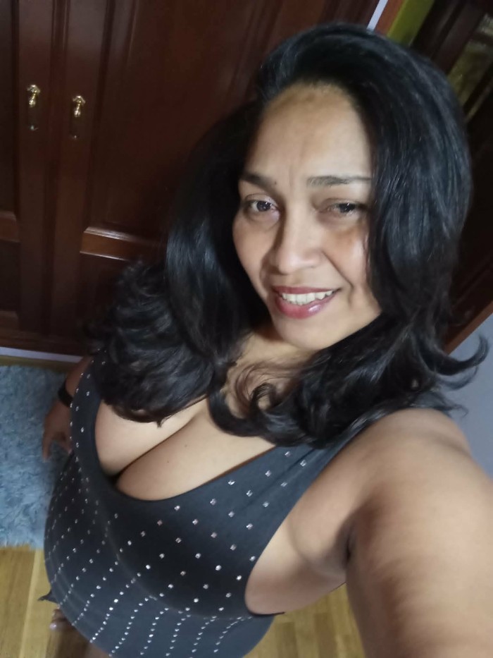 ELISA GRAN MUJER VENEZOLANA MADURA PECHAZOS