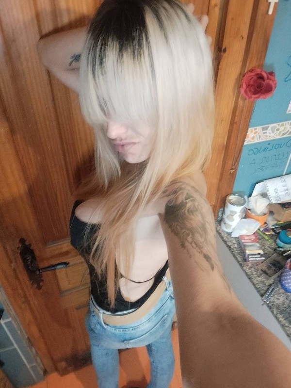 HOLI SOY IZARO SOLO HAGO SALIDAS TAMBIÉN EN COCHE