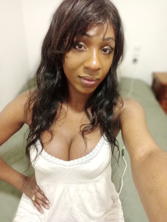 Ola soy gleicy una trans muy wapa femenin