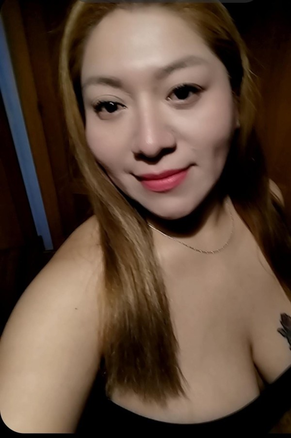 CHICA FIESTERA Y COMPLACIENTES EN MADRID