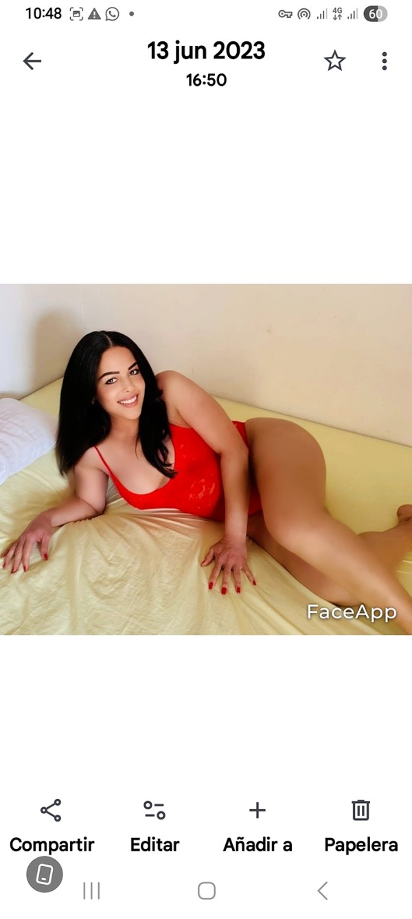 Katia escort fiestera a tope