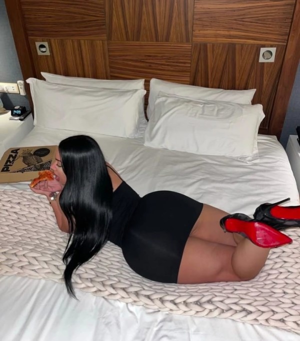 NATALIA 25 años, SEDUCTORA Y MUY FOGOSA…