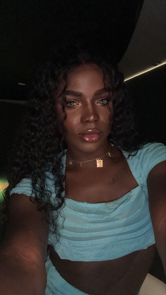 FIESTERA A TOPE, AMANTE DEL SEXO DURO AVAILABLE