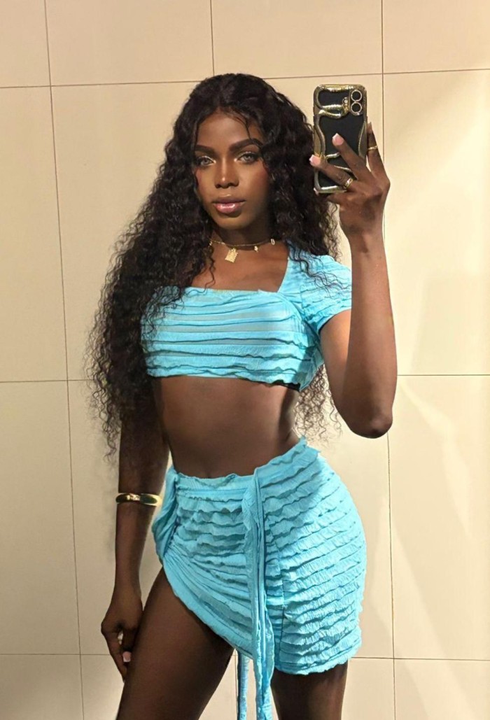 FIESTERA A TOPE, AMANTE DEL SEXO DURO AVAILABLE