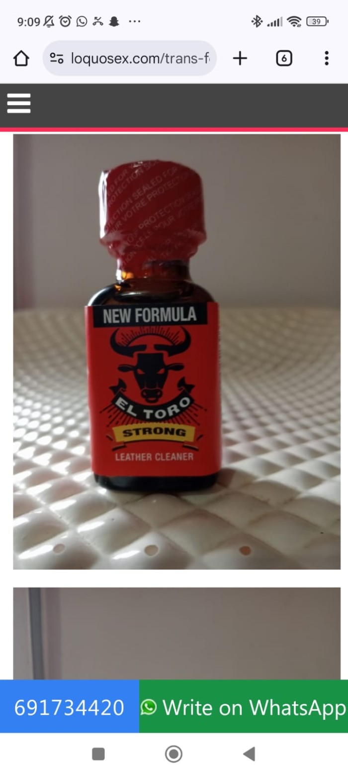 TRANS femenina la golfa traga leche de machos acti