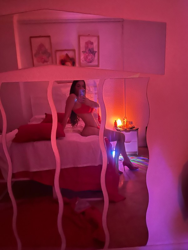 Real transexual hermosa Angelica