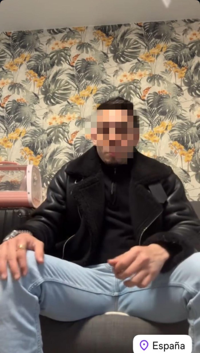 CHICO BISEXUAL DOTADO EN VILLAGARCÍA VERSÁTIL