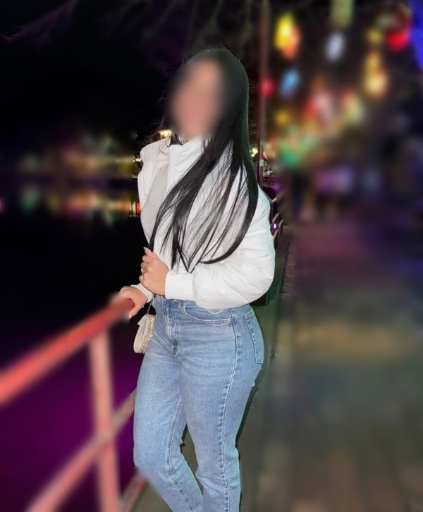 Chica discreta y disponible para ti