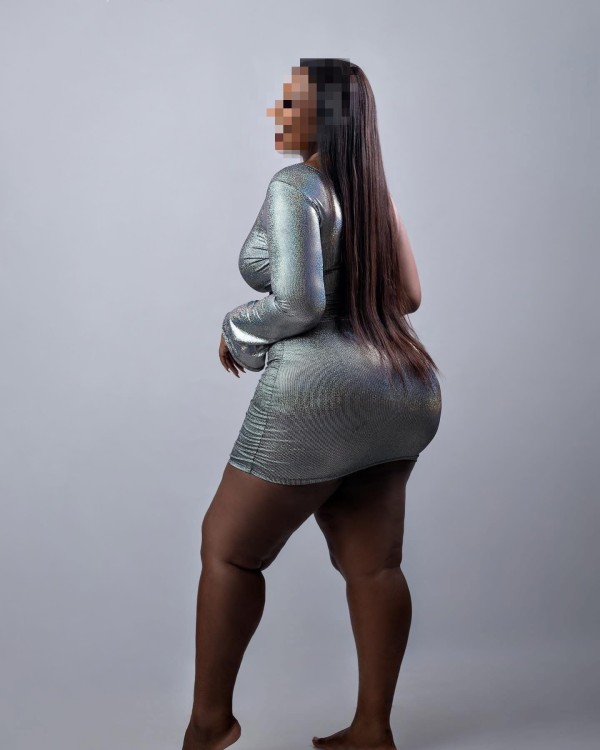 NOVEDAD MORENA PECHOS NATURALS…con curvas