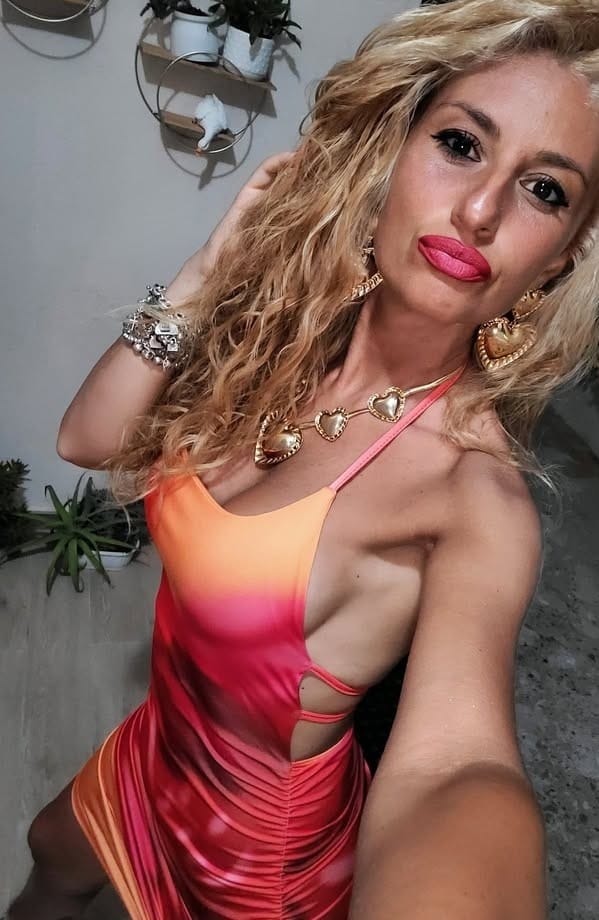 Alba gaditana madurita fiestera reina de las campa