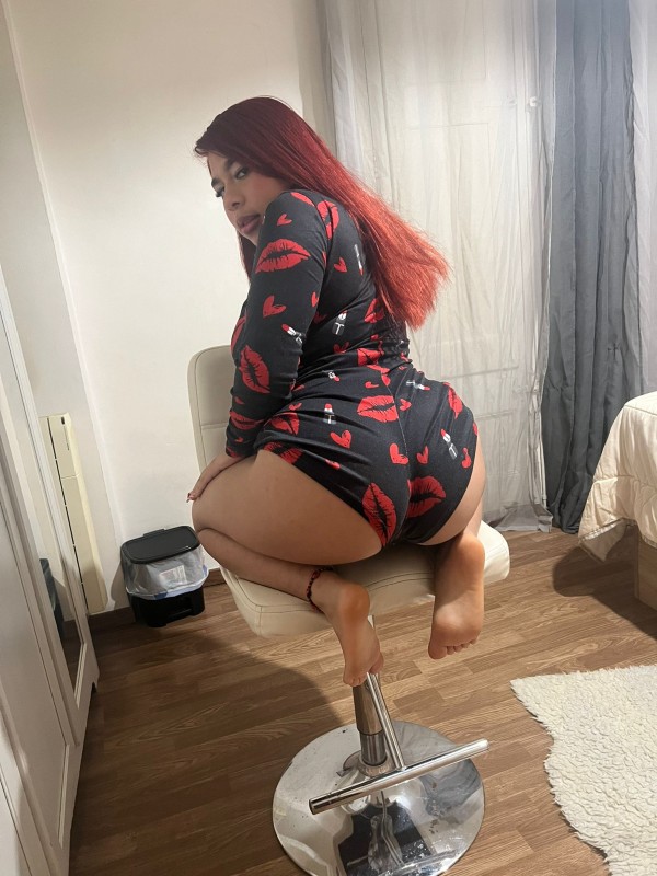 Novedad!! Jovencita juguetona y muy caliente.