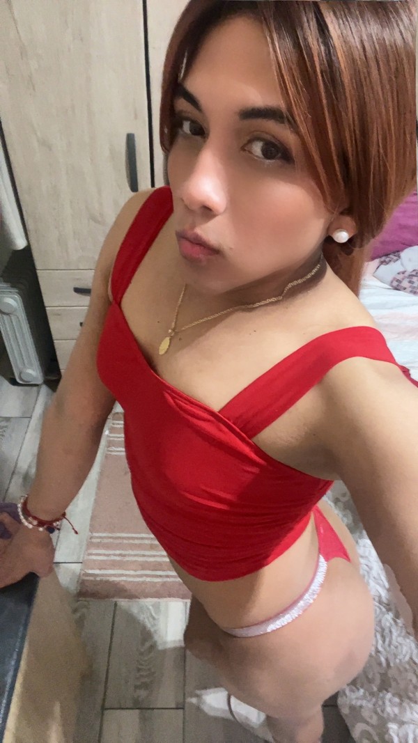 Trans novedad latina pollona  y con mucha esperma