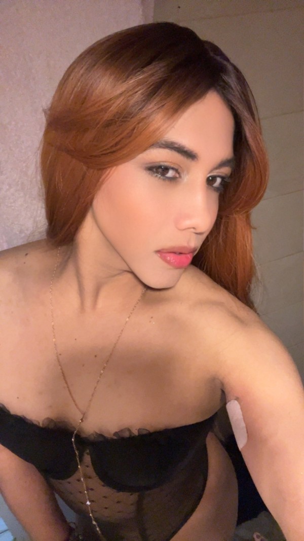 Trans novedad latina pollona y con mucha esperma