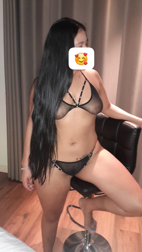 FIESTERA Y BOMBA SEXUAL EN VILLENA