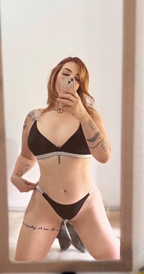 Rubi 40 años scort alto standing speak english