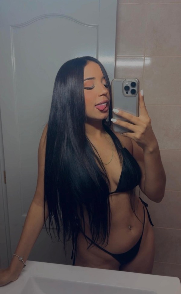 ESCORT JOVENCITA LATINA PICANTONA EN MESA Y LOPEZ