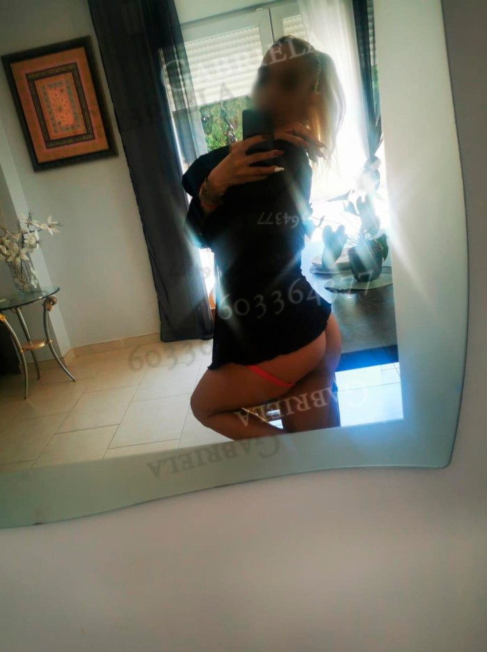 Madurita sexy con ganas de fiesta en Abando